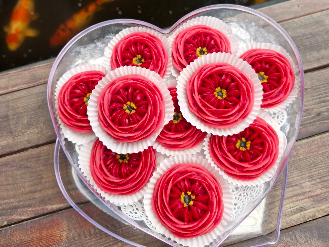 อาลัวดอกกุหลาบอังกฤษ | ดอกเยียบีร่า | ดอกไฮเดรนเยีย