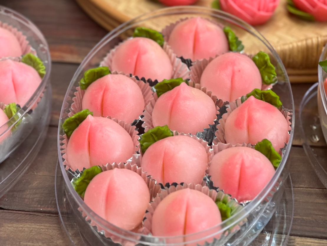 อาลัวซิ่วท้อ ไส้ถั่วไข่เค็ม